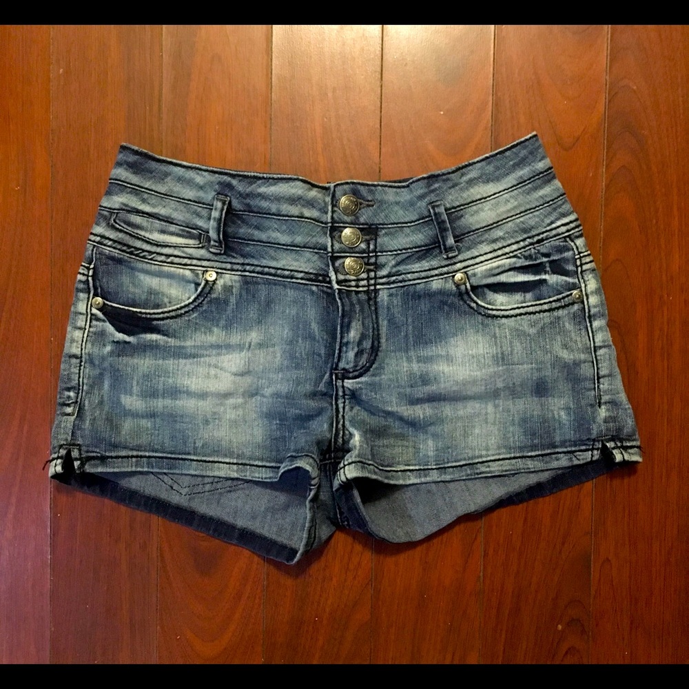 Denim Short Shorts ❤️